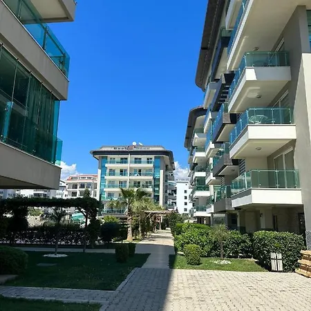 Apartament Near The Sea *